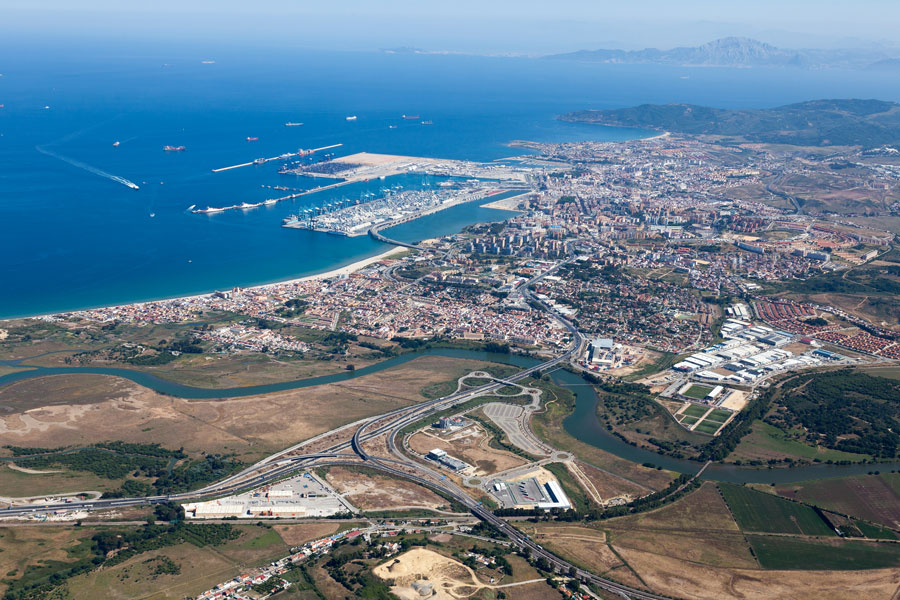 El puerto de Algeciras implementará una red inteligente para mejorar la eficiencia energética