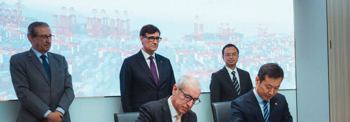 Los puertos de Barcelona y Shanghái sellan una alianza